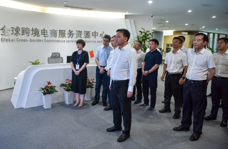 南充市党政代表团赴蓉考察并签署合作协议