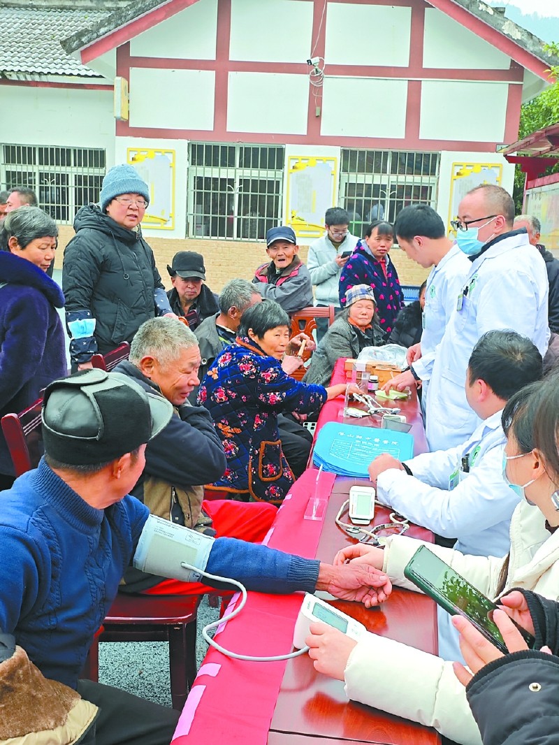 一株艾草兴一村　实干帮扶惠民生&mdash;&mdash;市卫健委驻村工作队帮扶纪实