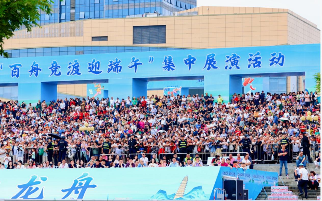  精测风云护竞渡　气象担当迎端午